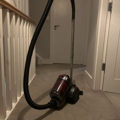 Home&Co vacuum cleaner