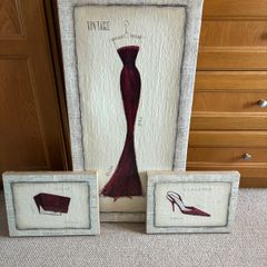 Series of 3 canvas prints