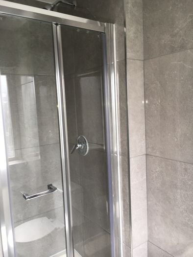 Tiler, bathroom fitters, kitchen fitters, handyman