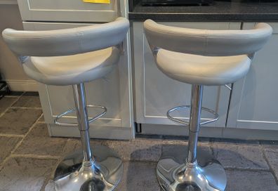 High Stools