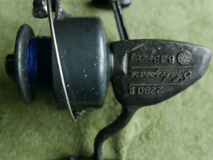 Vintage Shakespeare Ball Bearing 2260 II Large Spinning Reel (in working order)