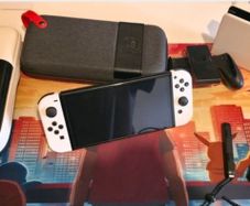 Nintendo Switch OLED Bundle