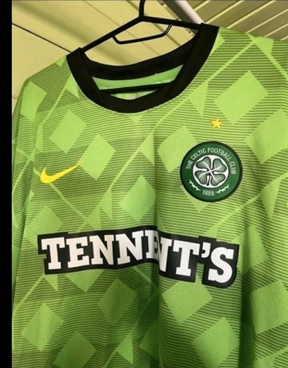 Celtic Nike 2010/2011 jersey together or separately