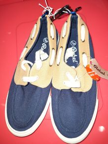 Boys canvas shoes, size 2