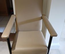 Orthopedic chair