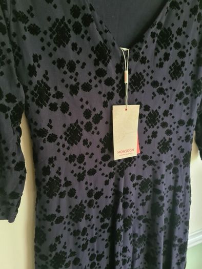 Monsoon half sleeve dress midi navy floral Size UK 14 EU 42  Brand new BNWT RRP 90euro
