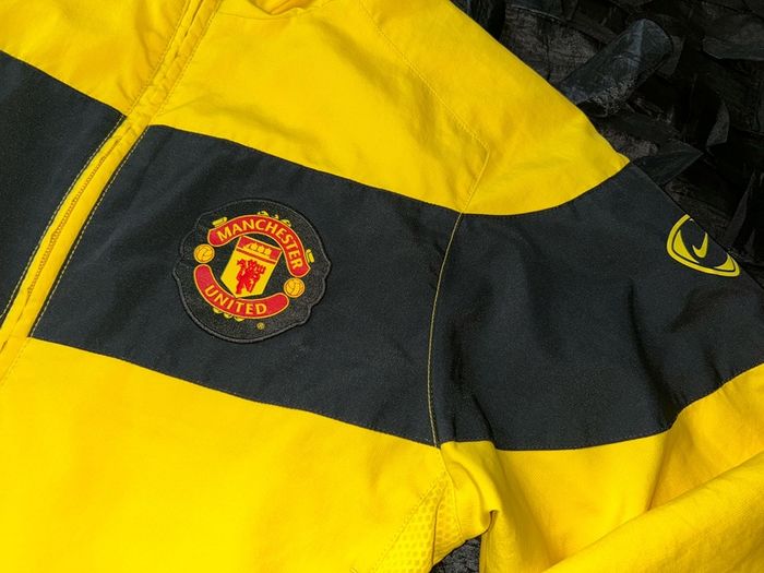 MANCHESTER UNITED Nike 2009/10 tracksuit jacket zip top windbreaker training M