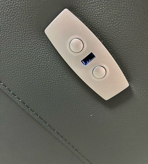 Quick sale Sorena Leather Electric Suite
