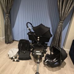 Immaculate Bugaboo Cameleon 3 plus with car seat and Isofix base