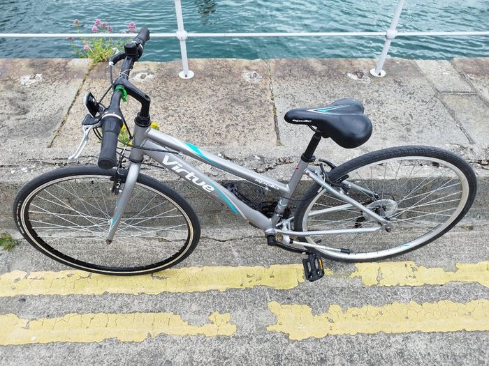Apollo Step-through Hybrid
