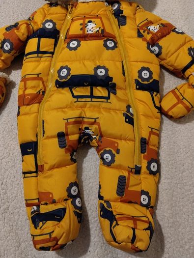 Waterproof Warm Fleece lined hooded SnowSuit & Mitten set