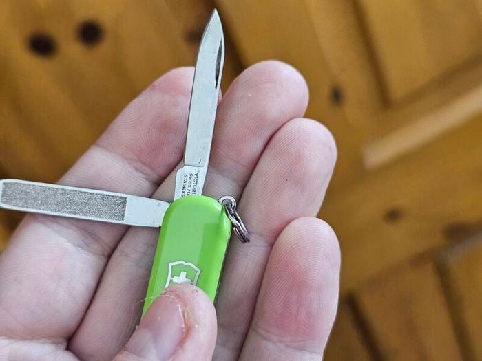 Victorinox Classic Sd 58mm Swiss Army Knife