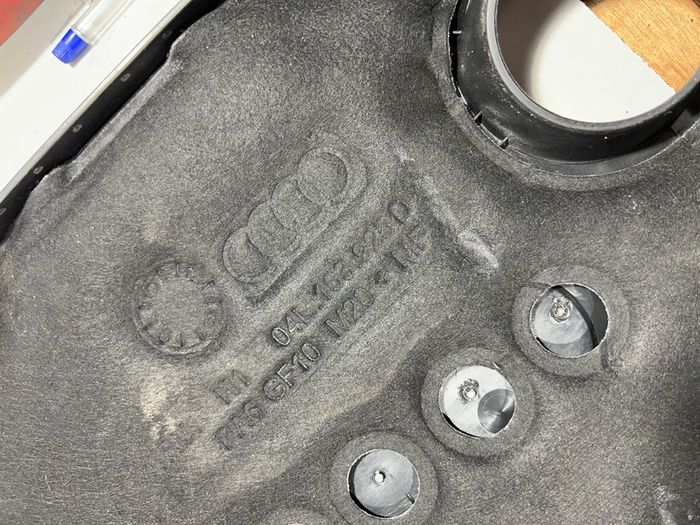 Audi A6 Engine Cover C7 2.0 Tdi 140kw 04l103925d 2016 A3l2