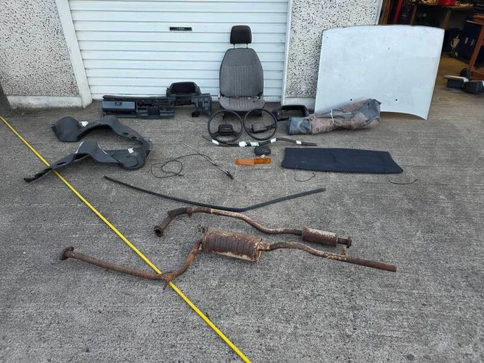 toyota starlet breaking