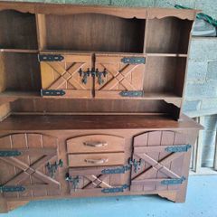 Old style sideboard 2000mm long 1850mm high top section lifts off, needs a good clean