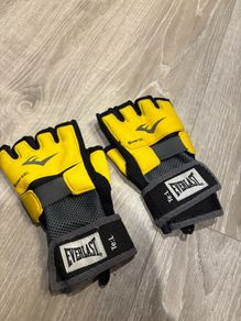 Everlast gel hand wraps