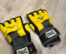 Everlast gel hand wraps