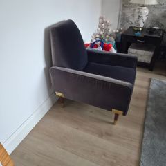Arm Chair  (please Read)