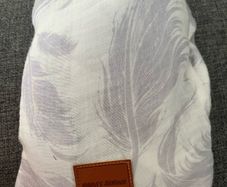 Mama Armour Feather Feeding Cover