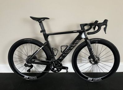 2025 Canyon Aeroad CFR Dura Ace Di2 road bike