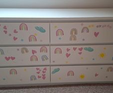 Chest of drawers