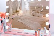 Hollywood Make-Up Mirror with Lights, Hollywood Makeup Mirror with 15 Dimmable Bulbs, Touchscreen Mirror with USB Table Top Mirror with 3 Colour Modes, Removable 10 x Magnifying Glass, Pink