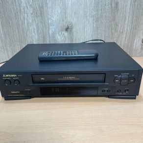 Mitsubishi HS-821V Video Cassette Player With Remote