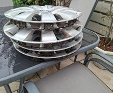 Set of 4 hubcaps for Toyota Corrolla