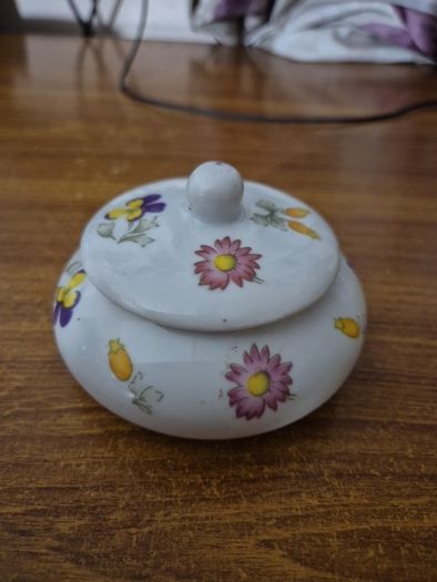 Vintage Porcelain Trinket Box
