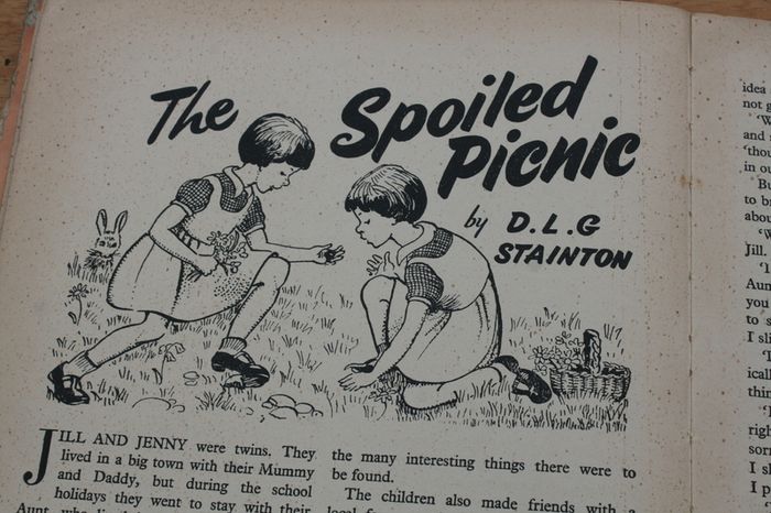 Merry-Go-Round : Stories for the younger girl & boy (1950's)