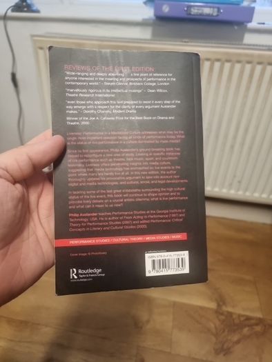 Liveness : Performance in a Mediatized Culture (Soft cover)