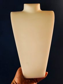 jewellery display bust