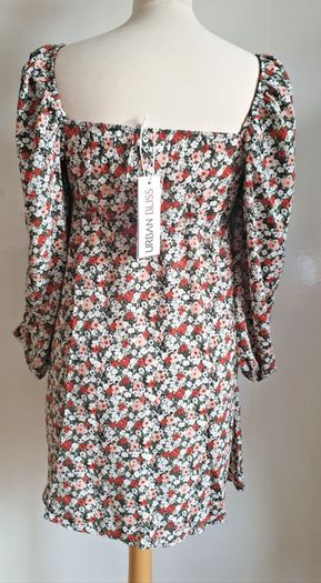 Urban Bliss Ladies Floral Puffed Sleeve Sweetheart Neck Dress Size 10 New With Tags CAN POST