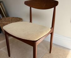 4 g plan dining chairs (2x repair needed)