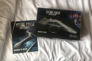 Star Trek Book's Ship Model Star Trek Discovery