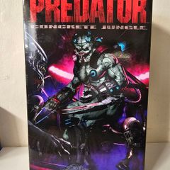 Deluxe Stone Heart Predator - Neca