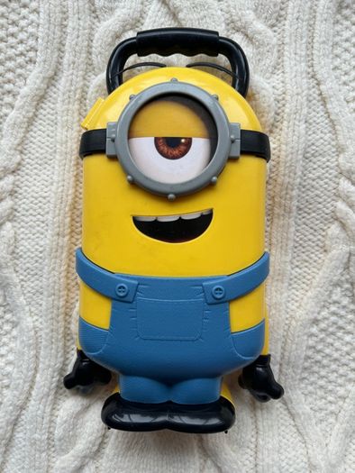 Despicable Me Minions Case  Stuart Used Please look at the pictures Used PLease look at the pictures