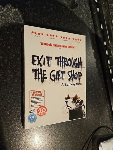 Exit Through the Gift Shop DVD