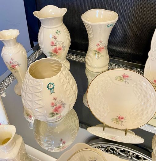 Beautifull Irish Parian Donegal China Porcelain  Irish Parian Donegal China Porcelain Rose Floral Decorative