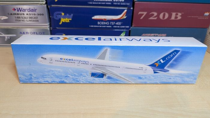 Excel Airways 1:200 scale model airplane, Boeing 757-200 aircraft, NEW