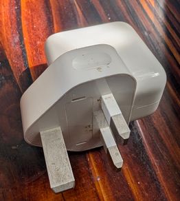 Genuine Apple 12W USB Power Adapter