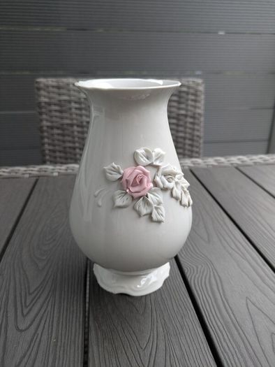 Porcelain vase