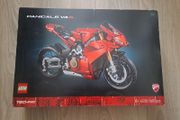 LEGO Technic 42202 Ducati Panigale V4 S