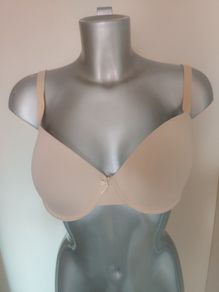 Secret possessions Nude underwired lightly padded bra size UK42D EU95D Postage included