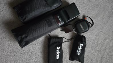 Godox TT685II-S TTL Flash Speedlite For sony with trigger and accesories