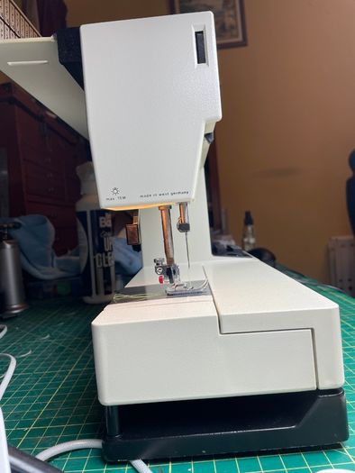 PFAFF tipmatic 1027 Heavy Duty Sewing Machine - Serviced - As New!