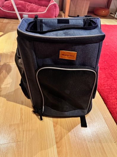 Pet carrier for small dogs or cats backpack