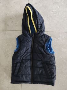 Navy Gilet age4