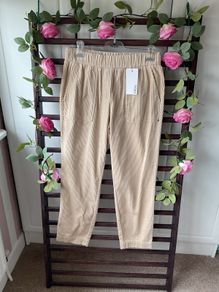 trousers Bnwt cream cord trousers Cecil brand size small