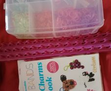 Loom bands